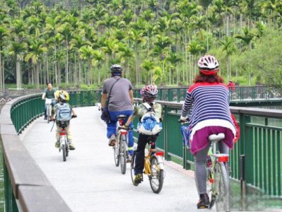 ​多少岁可以骑自行车上路