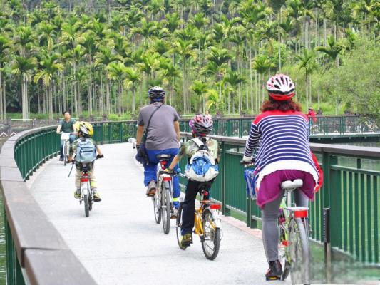 多少岁可以骑自行车上路-