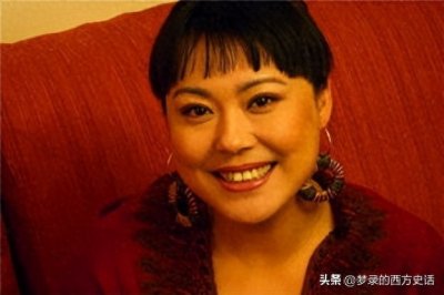 ​54岁李菁菁：三婚三离，老公都比她小，患乳腺癌后与女儿相依为命