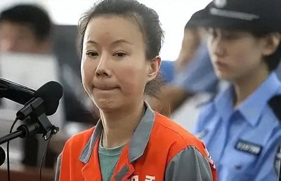 ​将妻子亲手送进监狱的满文军，为何妻子出狱后7年，才愿意离婚？