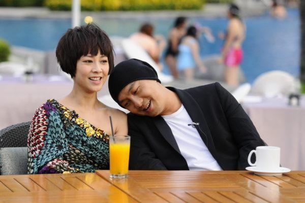 52岁张卫健近照,妻子流产两次,亲弟弟却还控告他!