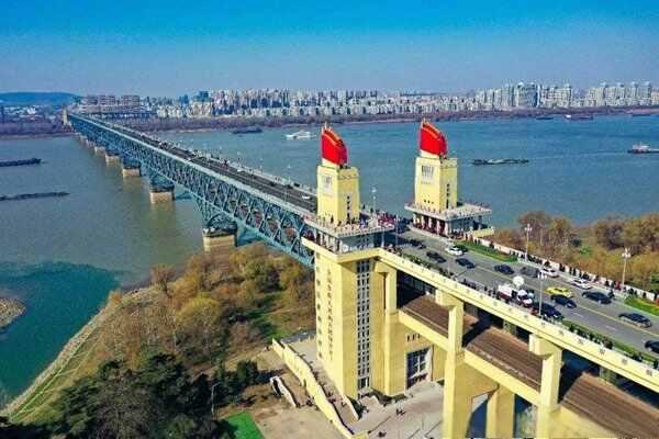 长江大桥约6300米还是千米-