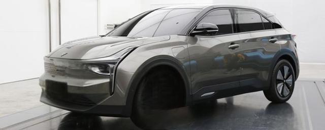 前四后八是什么车-