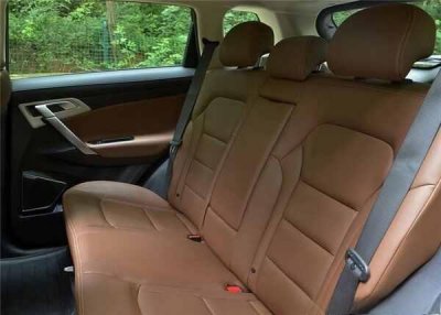 ​真皮座椅和织物座椅的优缺点