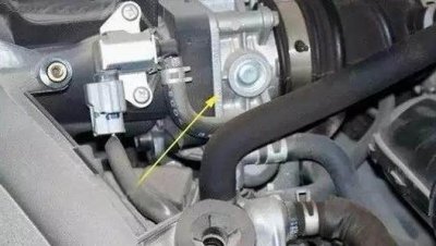 ​清洗节气门的步骤及方法，发动机节气门怎么清洗