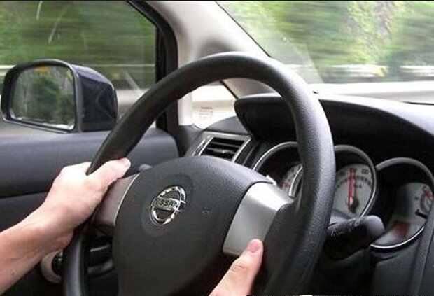 汽车方向跑偏怎么解决-