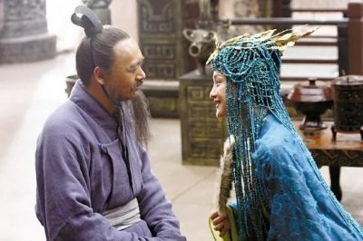 ​一场讽刺喜剧激怒孔府和老蒋，何思源搅动风云救人质