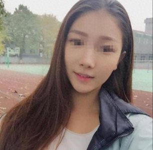 ​回顾女学生举报副教授的流氓行为，却没有赔偿！网友：各取所需