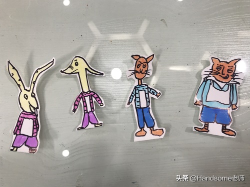 儿童创意美术教学:足球场创意画——《足球万岁》