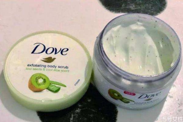 多芬磨砂膏的作用 多芬磨砂膏的功效 多芬磨砂膏的作用 多芬磨砂膏的功效