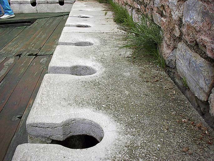 盘货天下上最出格的茅厕