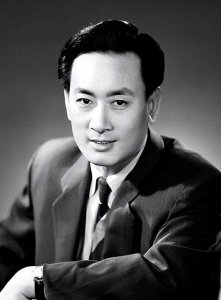 ​庞学勤：与王心刚齐名，照顾精神病发妻一生，80岁再婚娶妻子闺