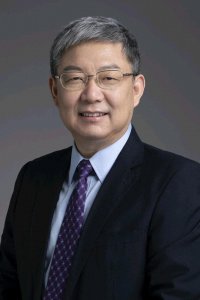 ​李清泉成深圳大学首位本校产生的院士