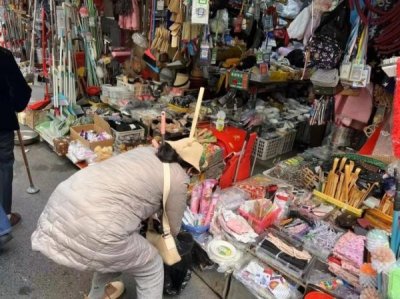 ​2元批发店爆火，国外订单猛涨 义乌的“小生意”回来了