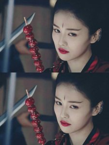 ​招摇壁纸：厉尘澜永远都是招摇的小丑八怪