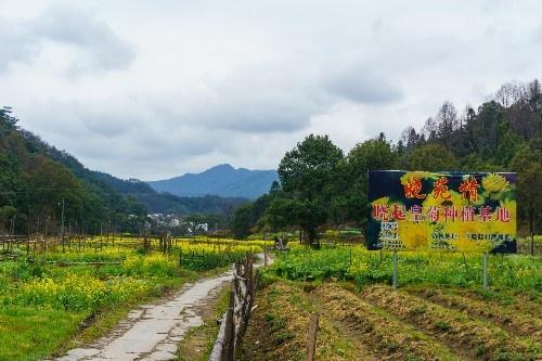 江西婺源晓起村,一个具有千年历史的古村落,小桥流水别具韵味