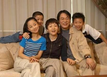 网友公认最好看的七部情景喜剧，爱情公寓排第四，第一太难超越了