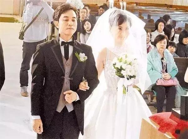 被称最美琼瑶女郎，师兄撞鬼被阿星吹裙子，如今43岁依然风采依旧