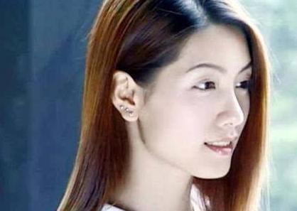 “最美公交车”，出道24年换14个男友，今40岁却无人敢娶！