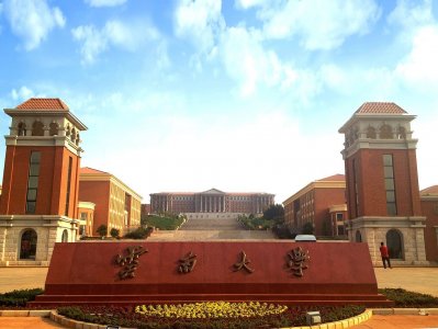 ​位于西部边疆，云南大学用实力说话，王牌专业遍地开花，值得报考