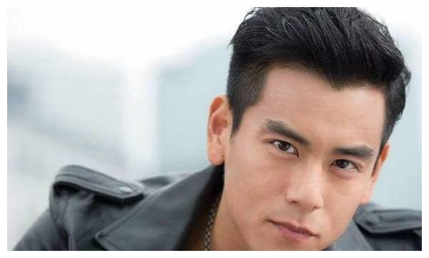 4位学历高到吓人的明星，最后一位直言：硕士在我们家算文盲！