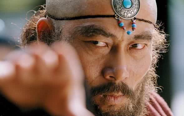 四个版本的鸠摩智，前三个都是在演戏，只有最后一个入木三分