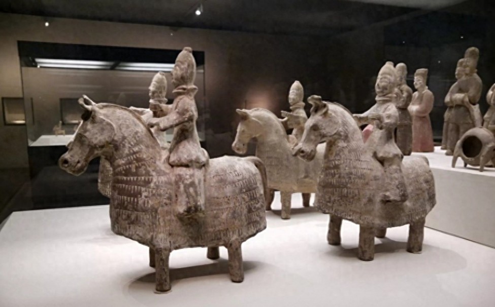 「历史图片」图说马镫,小物件成就古代骑兵作战的革命性转折