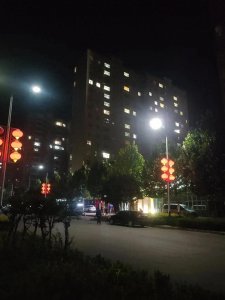 ​“房姐”李梅83套房法拍风云：法律之剑如何斩断房产泡沫梦？