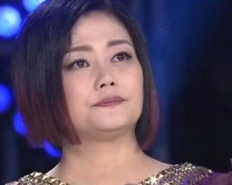 19岁成名上春晚,两婚两离被前夫骗光积蓄,今独自抚养女儿