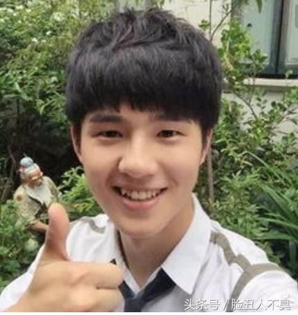 小虎牙到底是什么,是不是虎牙都是卡哇伊的尼