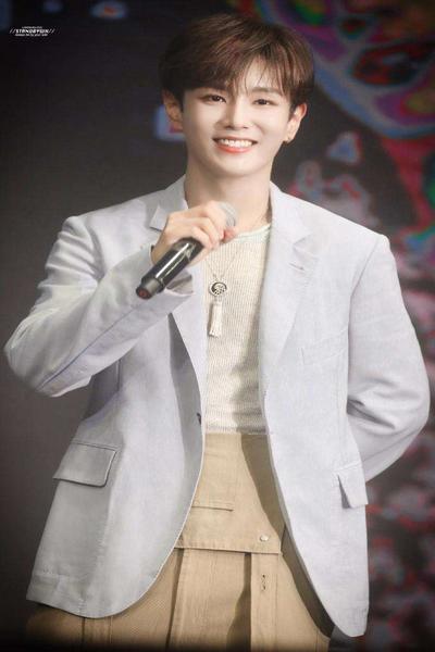 乐华娱乐旗下艺人前20名(盘点乐华娱乐十大明星艺人)(4)