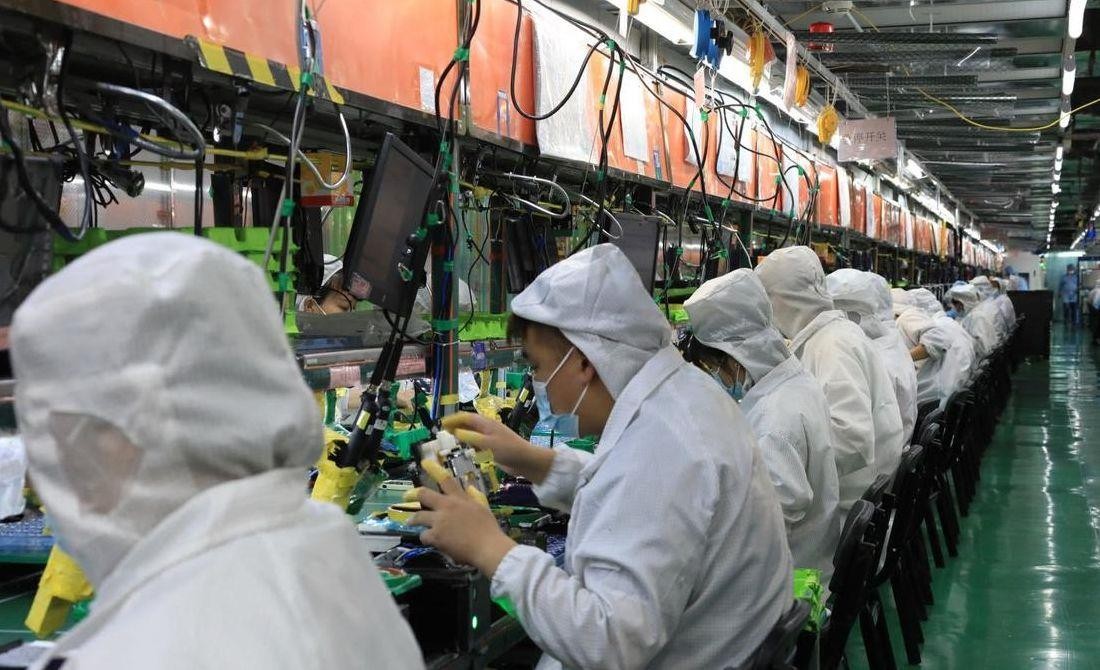 富士康是国企还是私企（富士康流水线做什么）