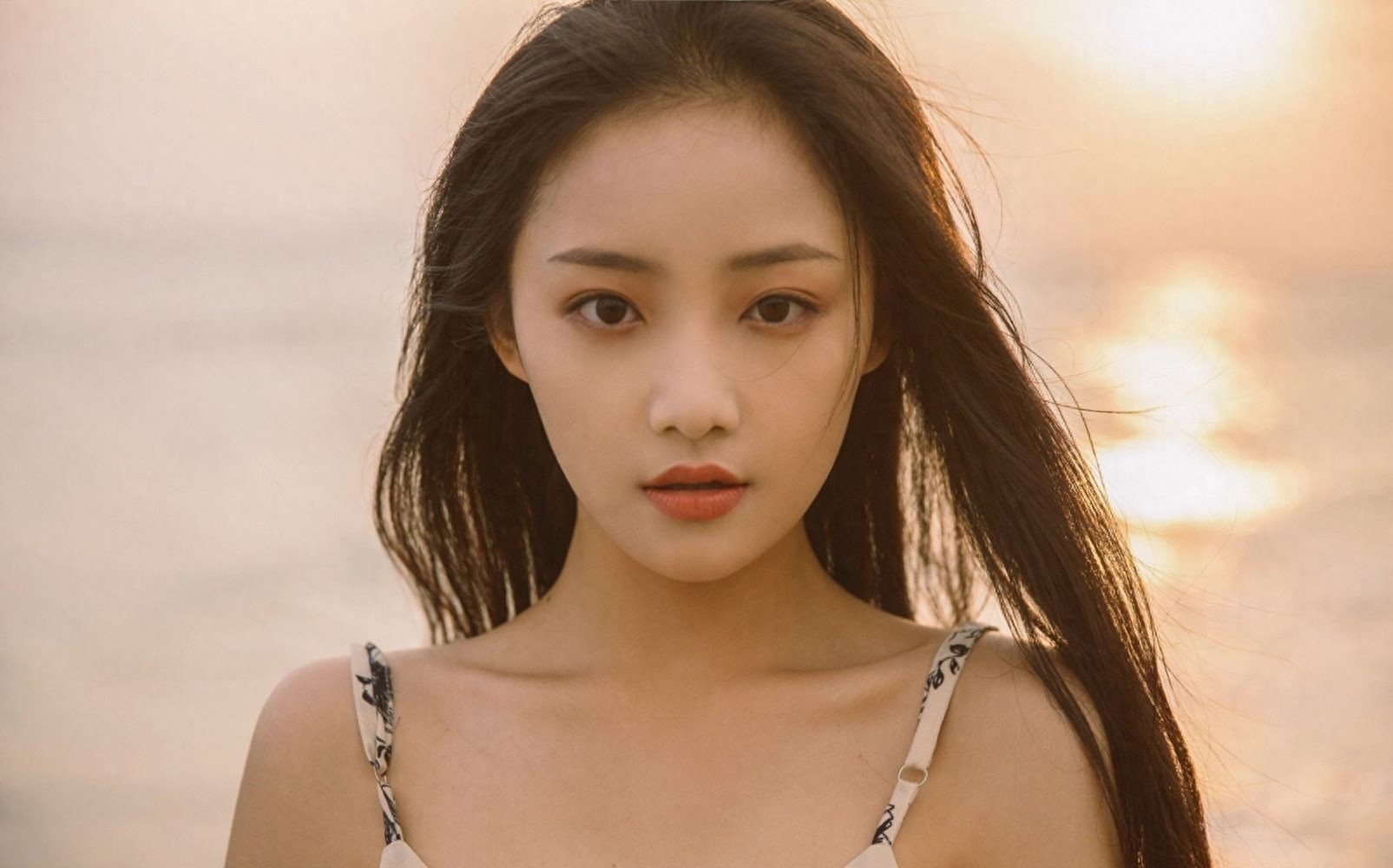 吴佳怡，95后女星，黑龙江哈尔滨人，清纯甜美