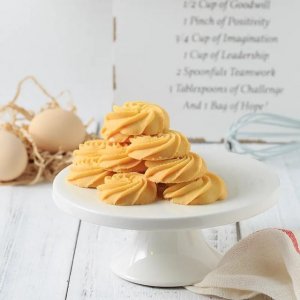 ​曲奇，在家就可以做了，味道酥香，入口即化，只需7种材料