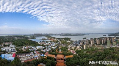 ​岳阳之旅：穿越千年的历史之旅，领略湖光山色的美景