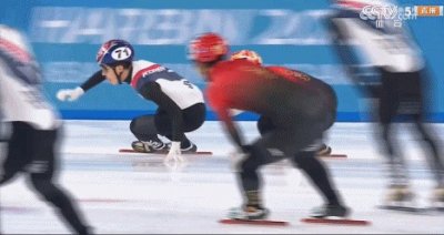 ​韩国队推搡中国队事件升级！韩媒发动态拱火，王濛撕破脸怒斥韩国