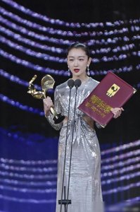 “金”外有“金”：世界级“三金”影后/影帝盘点