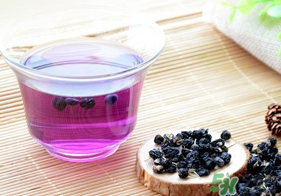 黑枸杞可以天天喝吗？黑枸杞泡水一天喝几次