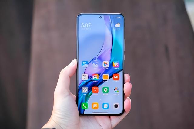 现在哪款手机耐用实用（这5款手机优缺点很明显）(5)