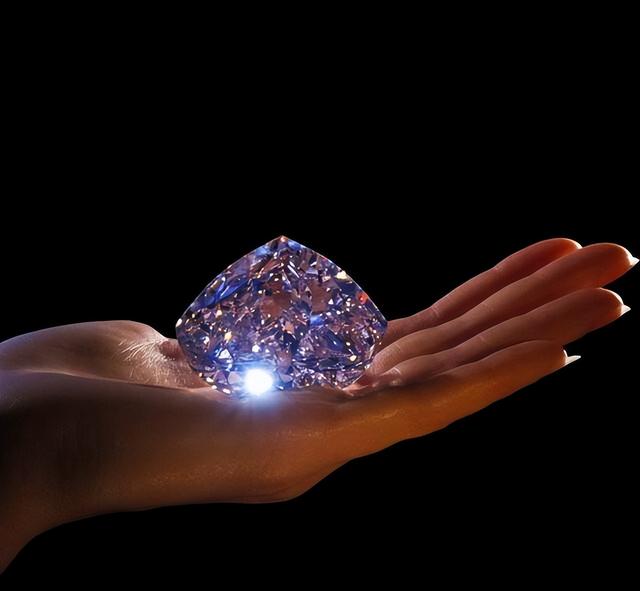 从经济角度分析钻石为什么比水贵（为什么水是必需品都这么便宜）(3)