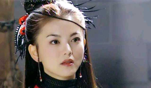 曾是湖南卫视一姐，和富商李厚霖结婚仅一年，为何最后嫁给王岳伦