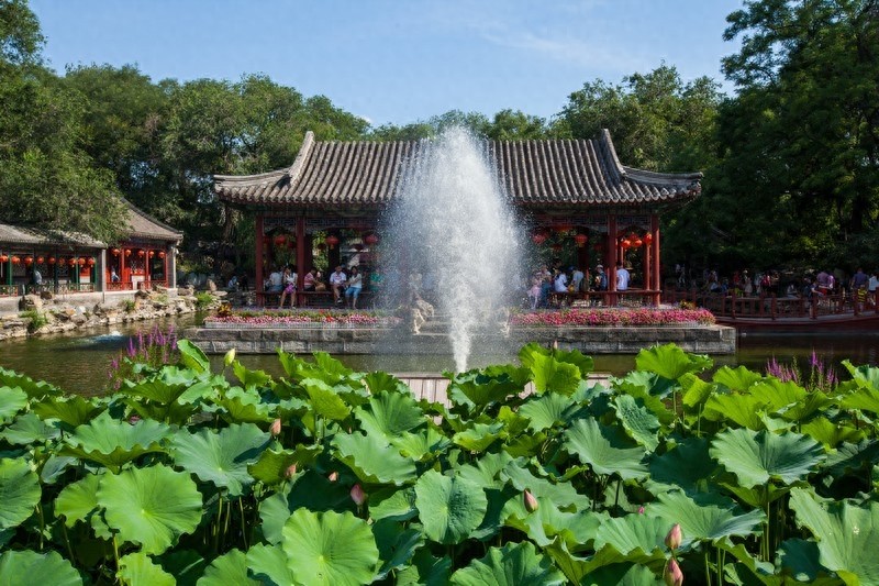 和珅的宅邸恭王府，一座恭王府，半部清代史，清代规模最大王府