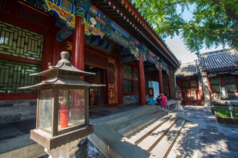 和珅的宅邸恭王府，一座恭王府，半部清代史，清代规模最大王府