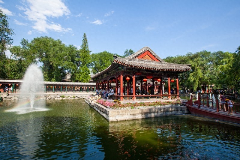 和珅的宅邸恭王府，一座恭王府，半部清代史，清代规模最大王府