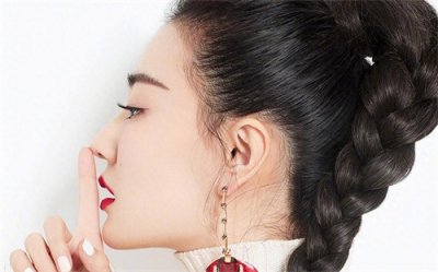 美丽动人的四大星座女，一颦一笑都飘着仙气