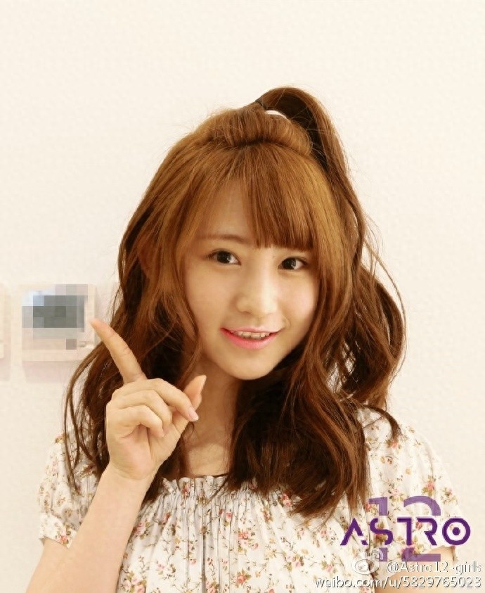 星座女团Astro12正式出道,百变风格总有一款适合你!