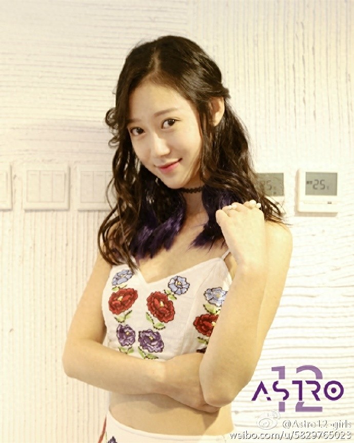 星座女团Astro12正式出道,百变风格总有一款适合你!