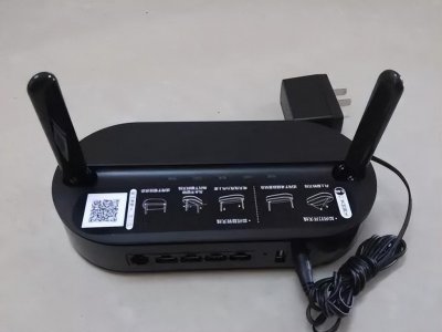 ​光信号闪红灯是猫坏了吗（猫的光信号闪红灯是怎么回事）