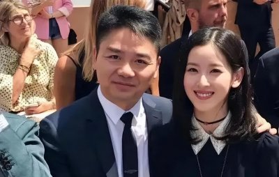 ​刘强东案背后女主生活照曝光，背景不凡