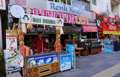 ​浓厚系经典甜品：土耳其冰淇淋